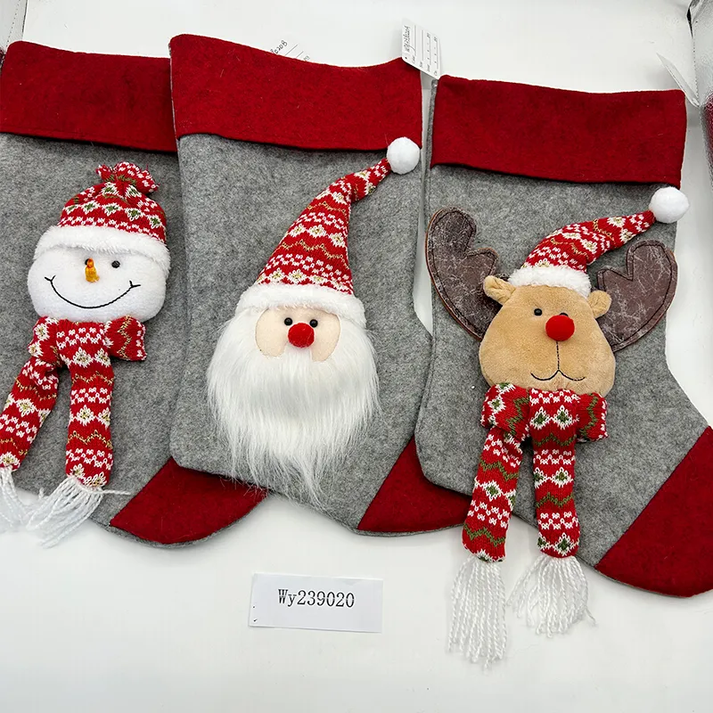 Décorations de Noël, bas de Noël, pendentifs, sacs cadeaux, décoration de fête intérieure, cadeaux remplis d'ambiance festive_voghion.com