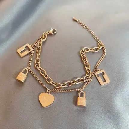 Pulsera de charm multicapa de acero inoxidable oro para mujer retro_voghion.com