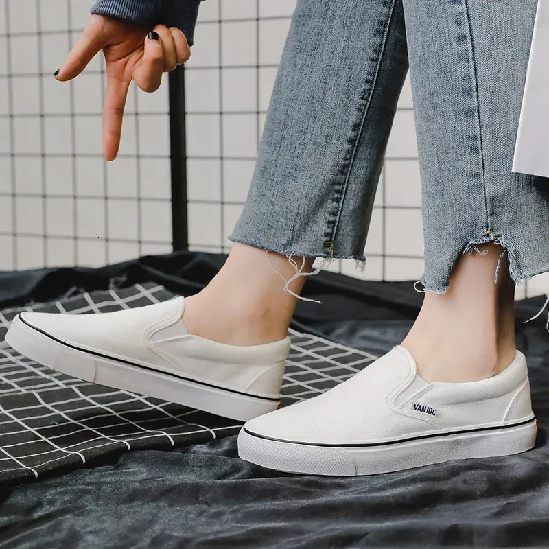 White Canvas Women Couple Slip On Flat Comfortable Casual Fashion Platform Ladies Vulcanized Shoes Atillas Mujer 240607_voghion.com