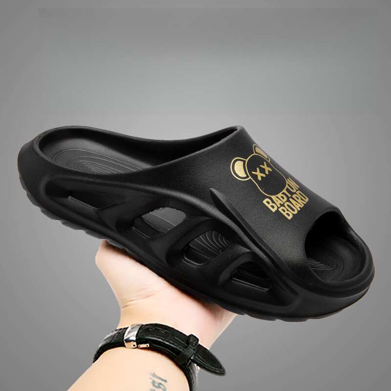 Versione coreana, alla moda e facile da calpestare. Pantofole da uomo a forma di orso violento di alta qualità_voghion.com