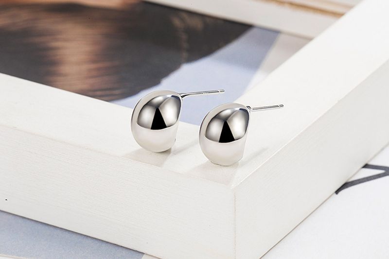 Cold style high end geometric water drop glossy bean sier needle earrings_voghion.com