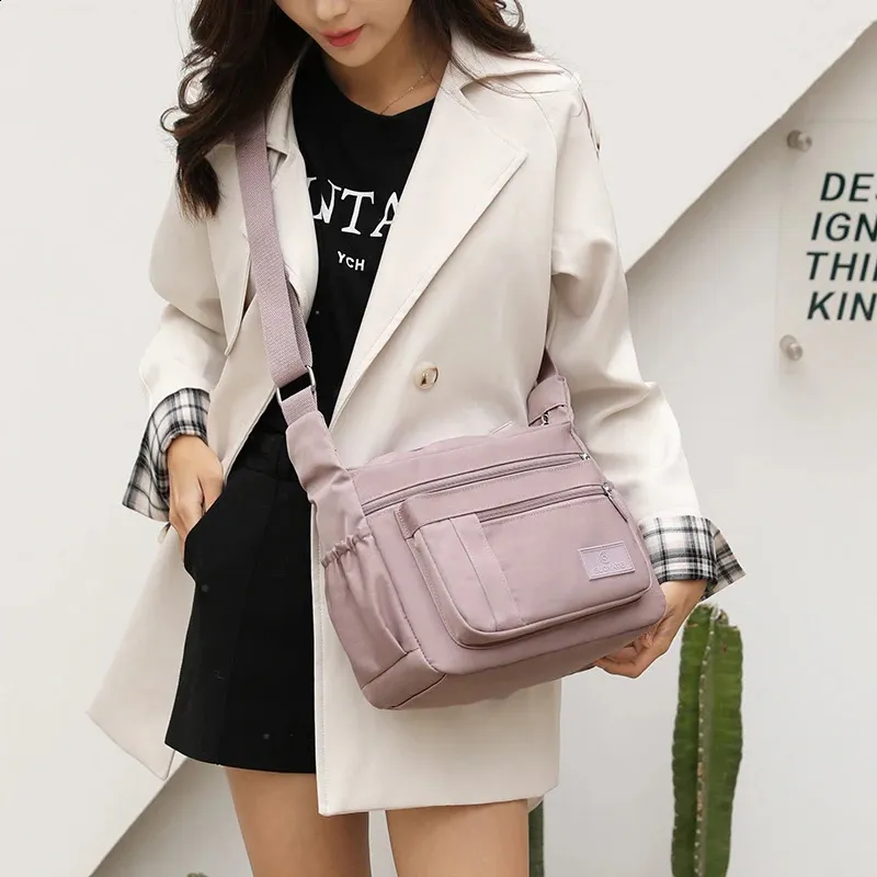Borsa a tracolla e borsetta crossbody in nylon impermeabile_voghion.com