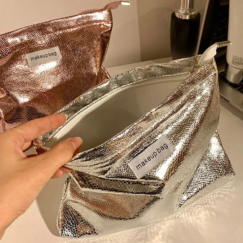 Large Capacity Women Makeup Bag Ladies Travel Cosmetic Toiletries Storage Pouch Handbag Fashion Portable Brilliant Make_voghion.com