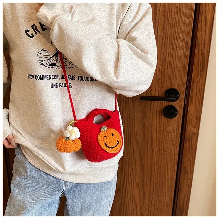 Semplice e carina borsa a tracolla casual versatile in maglia natalizia infantile 2024 tendenza moda di nicchia 240912_voghion.com