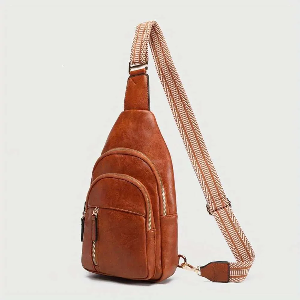 Designer 2025 Foreign Trade Retro Splicing Women's Messenger Breast Light Commuter Business Leisure Office Worker Chest_voghion.com