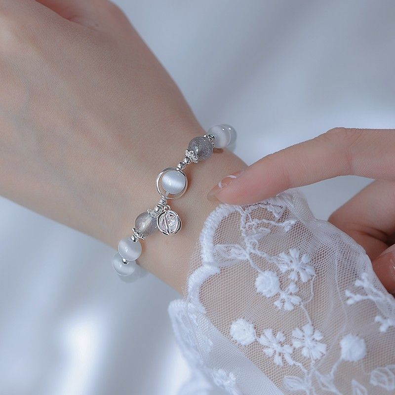 Cat's Eye Stone For Women Ins Light Niche Design 2022 New Temperament Hollow Exquisite Ball Bracelet_voghion.com