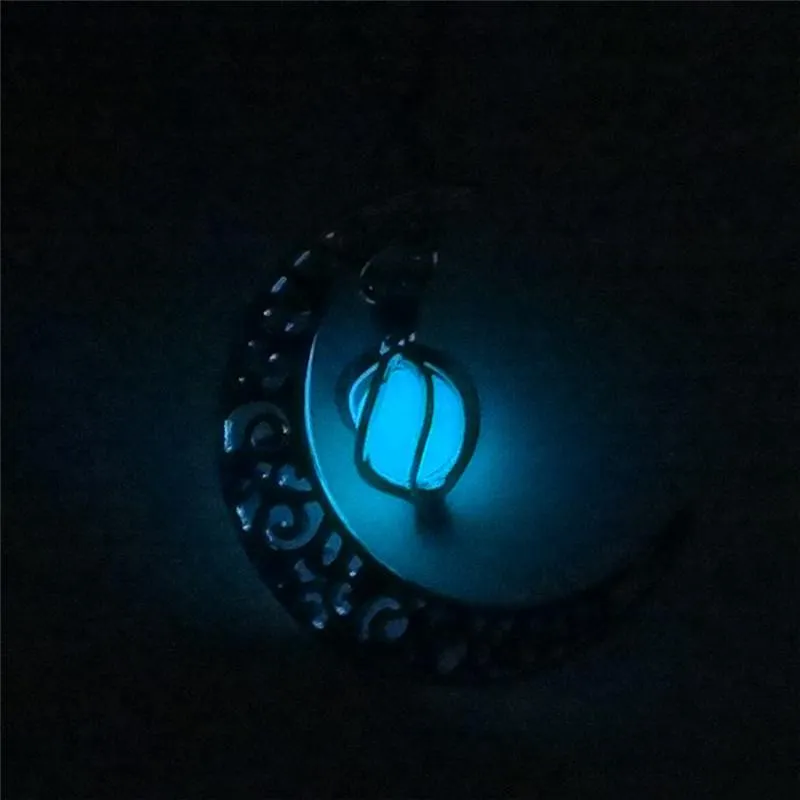 Luminous Moon Pendant Necklace Silver Plated Jewelry For Women_voghion.com