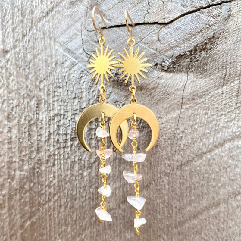 Nuevos pendientes coreanos de venta caliente transfronterizos, pendientes de borlas de columna hexagonal de cristal asimétrico de moda, pendientes con ganchos para las orejas_voghion.com