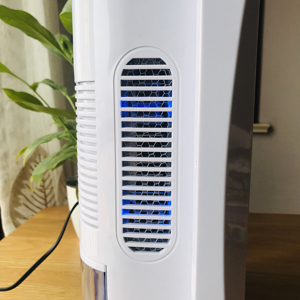 Déshumidificateur domestique 1,8 L Semi-conducteur Anion Photocatalyseur Déshumidification et Purification de l'air Combo Déshumidificateur pour la maison_voghion.com