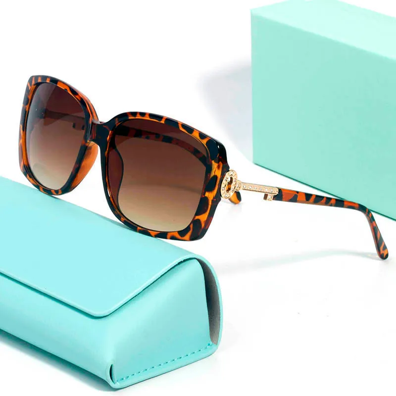 Everlasting classic oversized womens diamond key accessories mens sunglasses exquisite design to highlight the unique_voghion.com