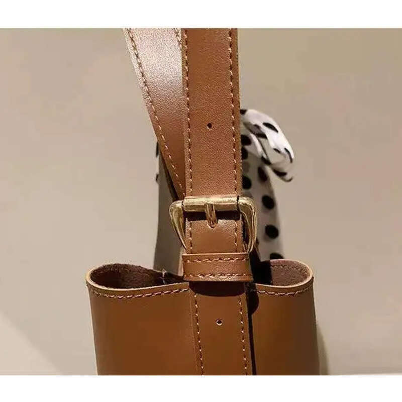 simple Leisure Shoulder Handbag, Large Capacity Ladies Handbag_voghion.com