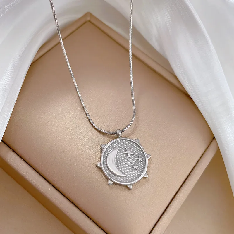 Pendant Necklaces Steel Moon Star Necklace Metal Fishing Wire Golden Irregular Curved Sun And Couple For Woman Designer_voghion.com