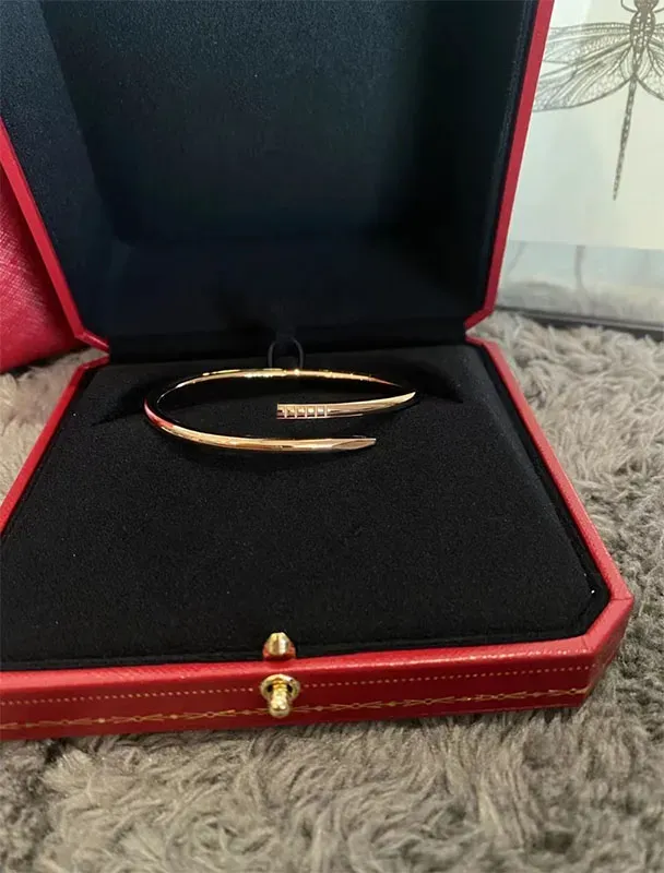 Classic Nail Bracelet Designer Women Fashion Unisex Cuff Bangle Gold Jewelry Gift Mens Bracelets Jewllery CYG2392110-5_voghion.com