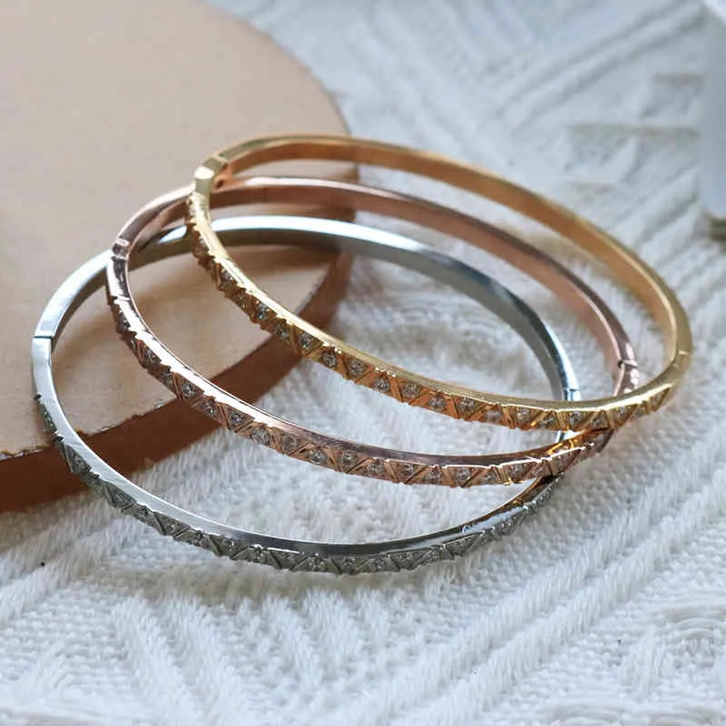 Geometrische Frauen Cubic Zirkon Armband Edelstahl Marke Dünne Armreifen für Frau Hochzeit Schmuck_voghion.com