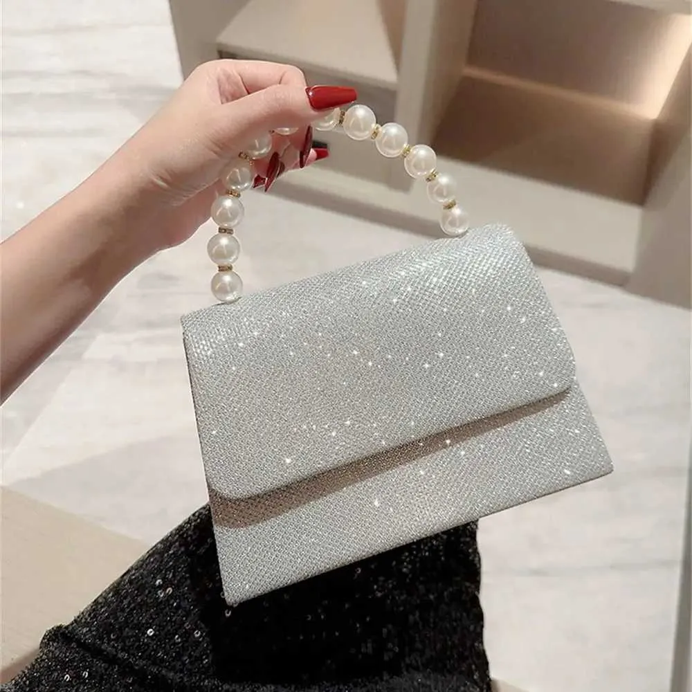Sacs à bandoulière en chaîne de perles Sac à main Sac de soirée en soie brillante dorée Femmes Élégant Mode Banquet Pochette Femme Handba241108_voghion.com