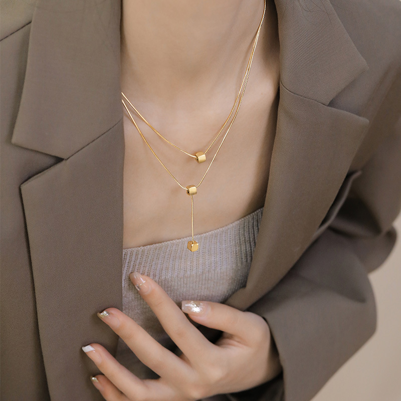 Gold Double-layer Layered Fashionable Small Square Pendant Necklace For Women With Minimalist Temperament, Collarbone_voghion.com