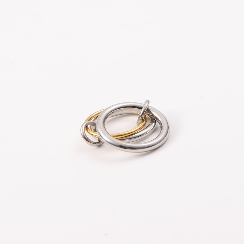 Ring interlocking color matching three ring ring, titanium steel electroplated gold_voghion.com