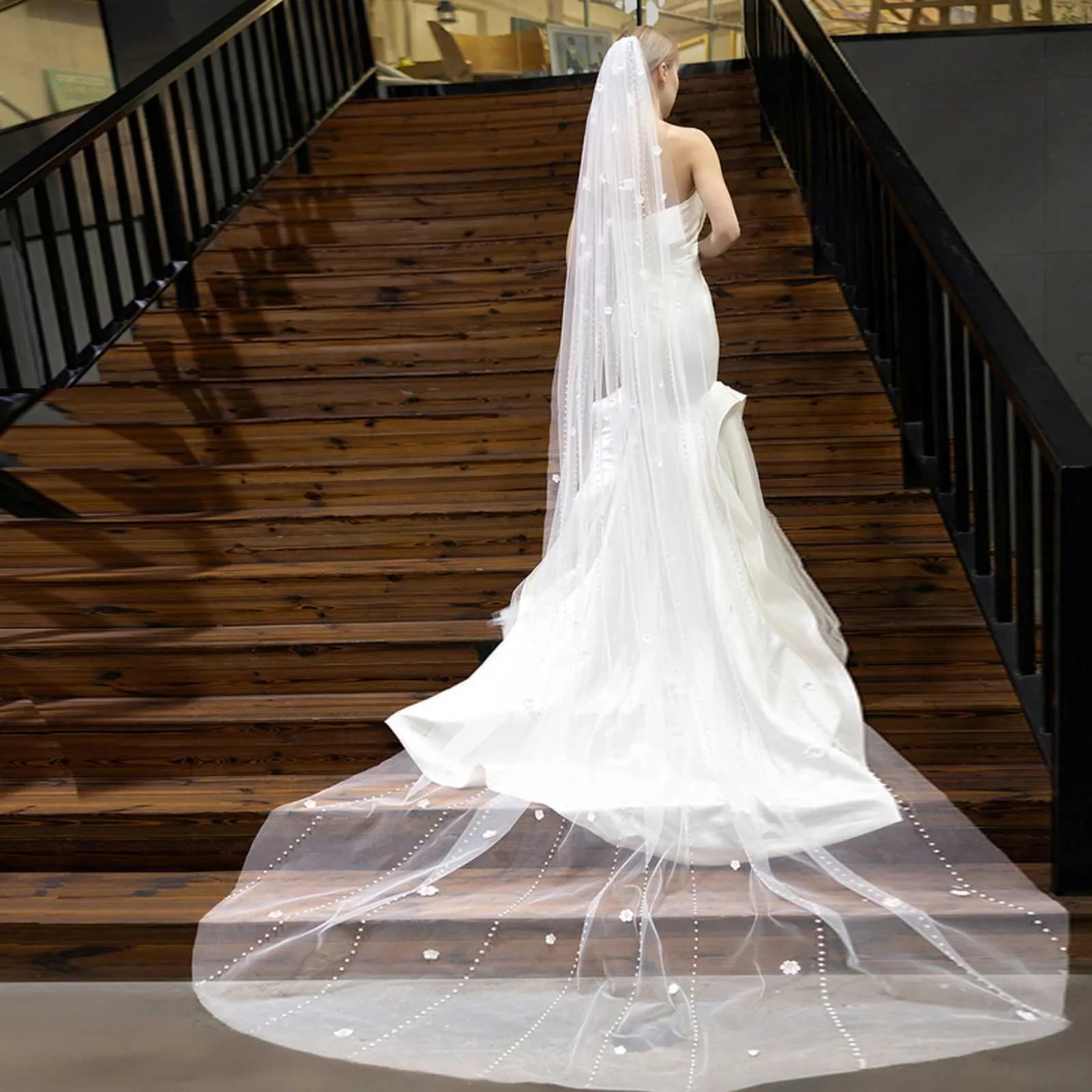 Gioielli per capelli V193 Velo da sposa con perline e perline, fiori 3D, lungo, cattedrale, morbido, illusione, con pettine, elegante sposa_voghion.com