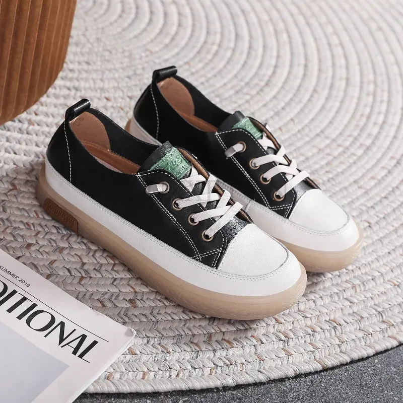 Chaussures de planche décontractées à semelle souple et respirante en cuir véritable avec bande élastique et bout rond plat et coupe basse_voghion.com