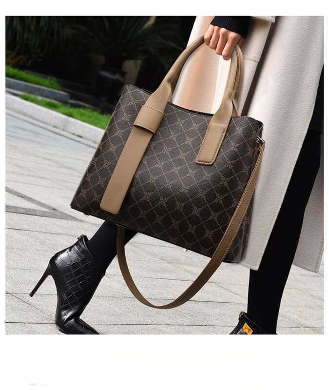Women's Tote Bag Large Capacity Luxury Handbag For Commuting_voghion.com