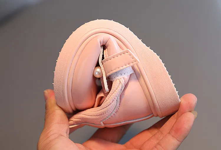 2025 Nei Baby Meedercher Prinzessin Stiwwelen Socken Cutefeet Kanner Casual Klengkanner Kanner Hierscht Wanter Lieder Schong mat Pärelen_voghion.com