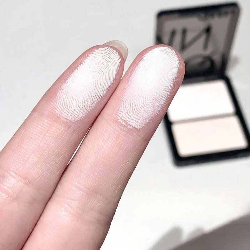 Hervorhebende, natürliche Glow-Setzung, Rouge-Palette mit doppeltem Verwendungszweck_voghion.com