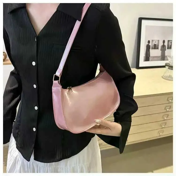 Women's Patent Leather Shoulder Bag Small Designer Handbag_voghion.com
