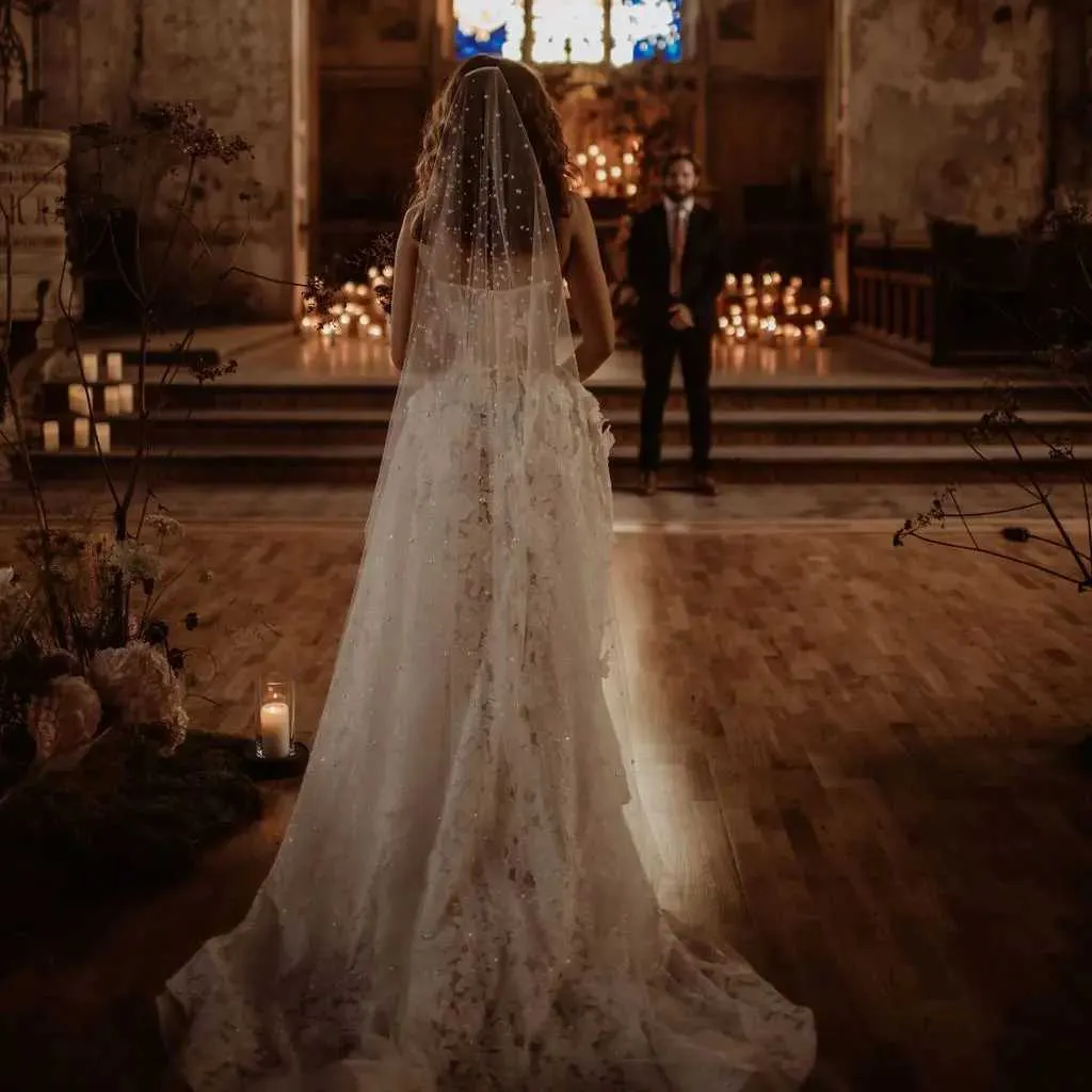 Hårsmykker Elegante Perler Slør Glatt Flatt Kam Brudeslør Blandet Perler 1 Lag Skjærkant Langt Slør Dame Brudekjole_voghion.com