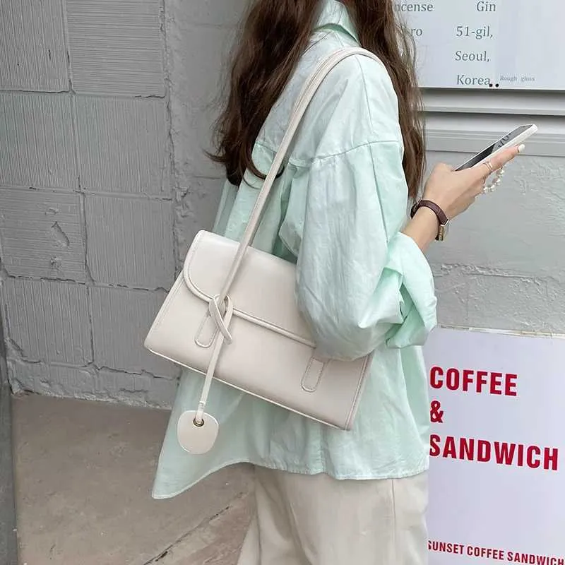 Sac à bandoulière en PU à texture française à la mode pour femmes, jaune, sous les aisselles, printemps/été 2024, pendentifs élégants, Handba241104_voghion.com