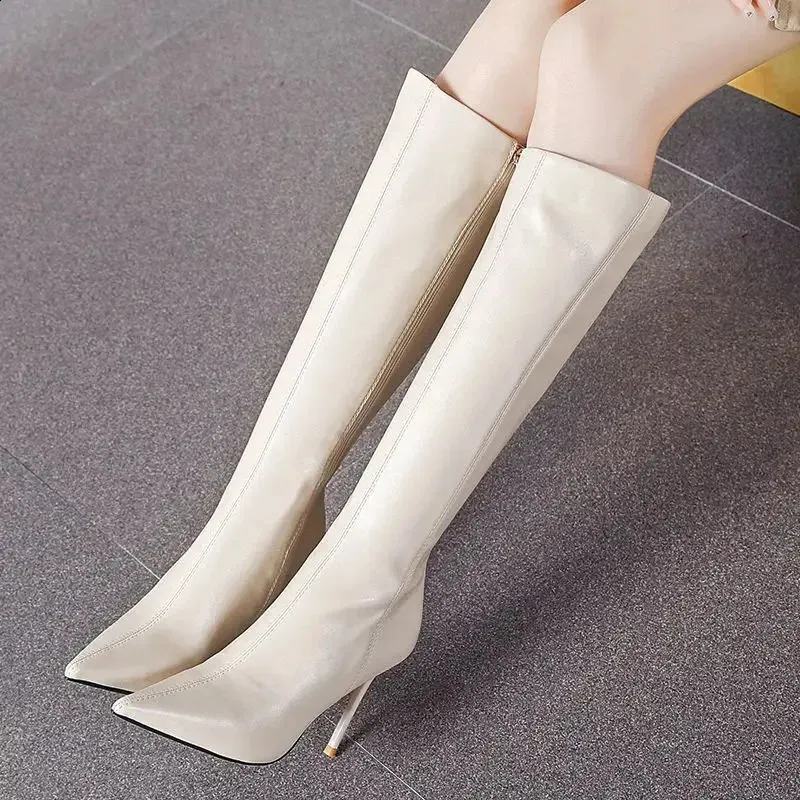 Schwarze lange spitze Zehen Super High Heels Damen Winter Knieschaft Stiefel Trend Halbe Saison 241116_voghion.com