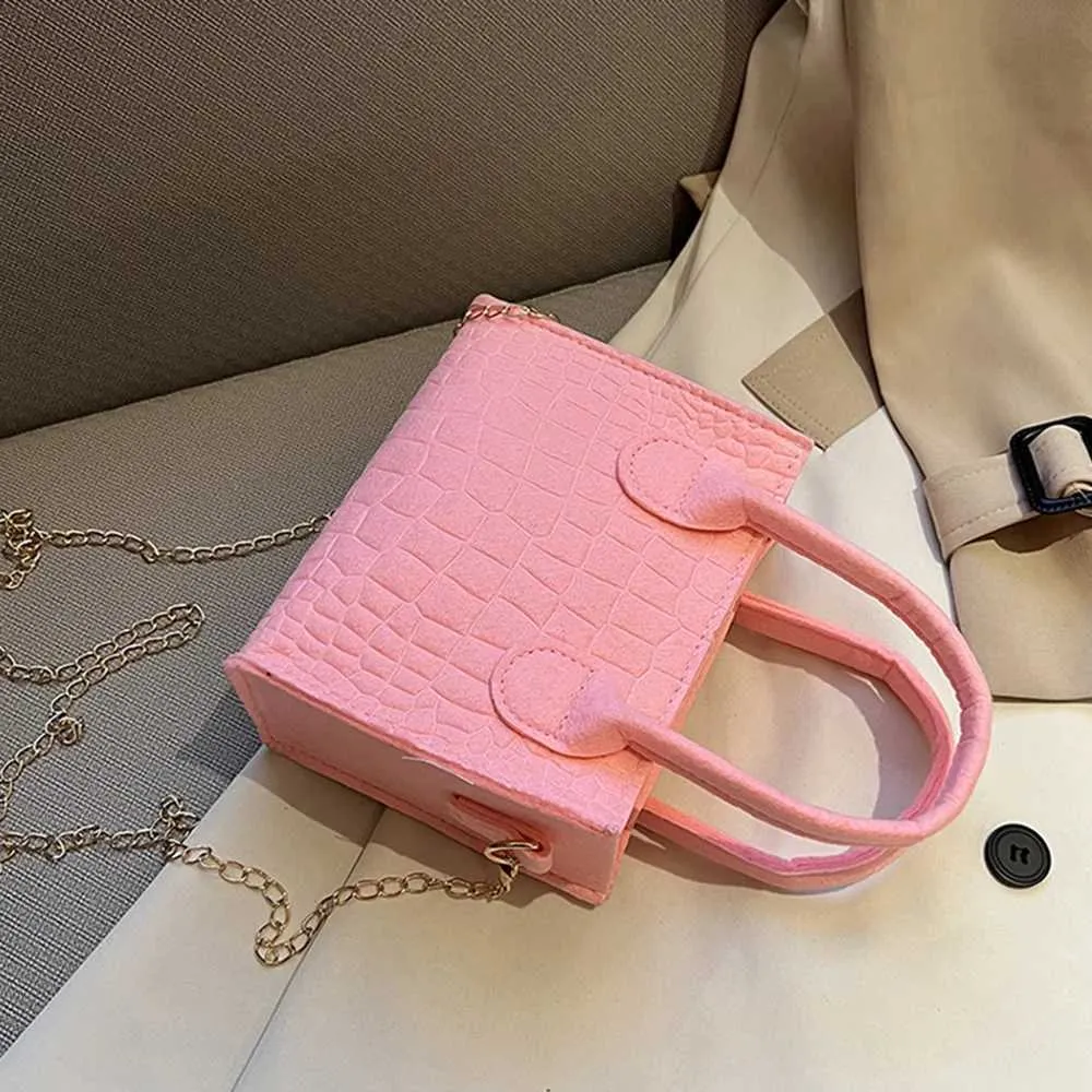 Sac carré en feutre pour femme, petit sac populaire en pierre, texture tendance, mini fourre-tout à chaîne, sacs à main, nouvelle mode 2024_voghion.com