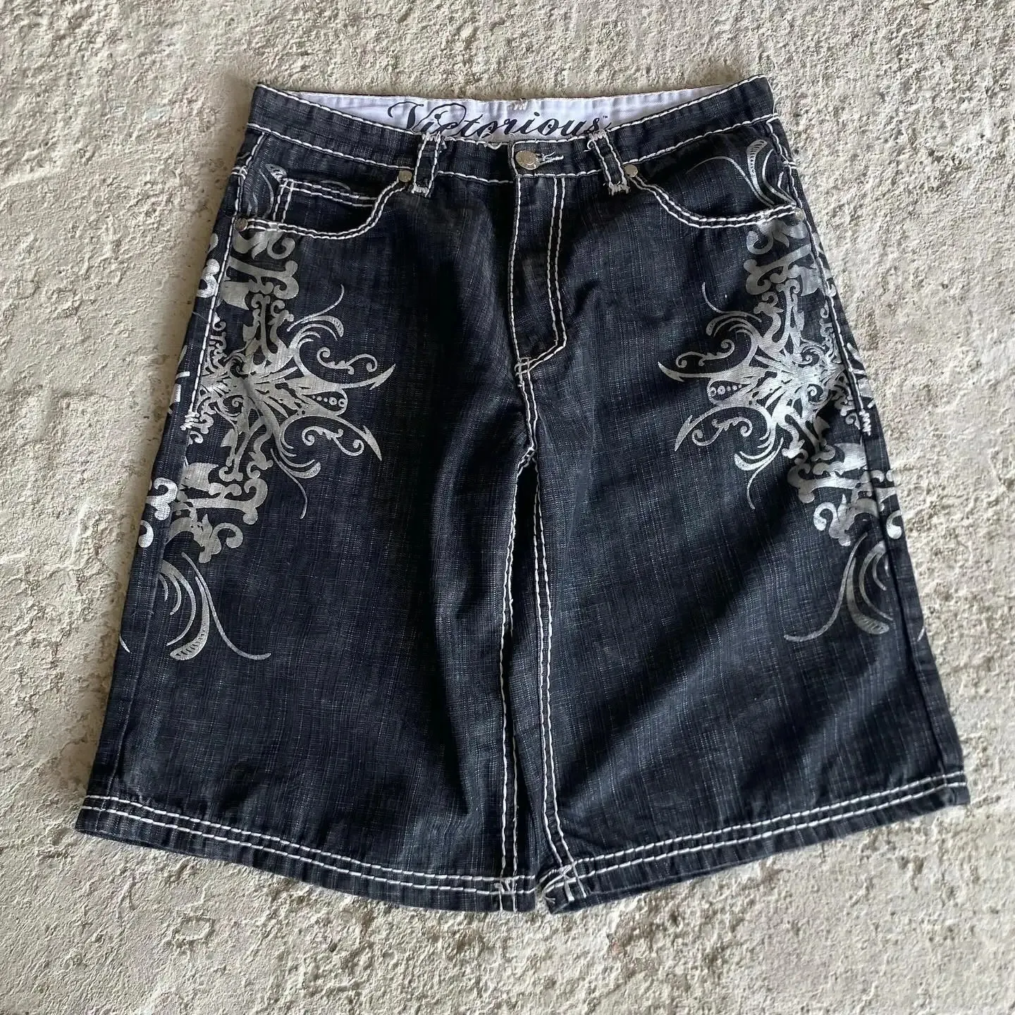 Pantaloncini larghi con ricamo motivo gotico retrò America Y2k Personalità Stampa N Casual Denim Short Moda Uomo Donna Jorts_voghion.com