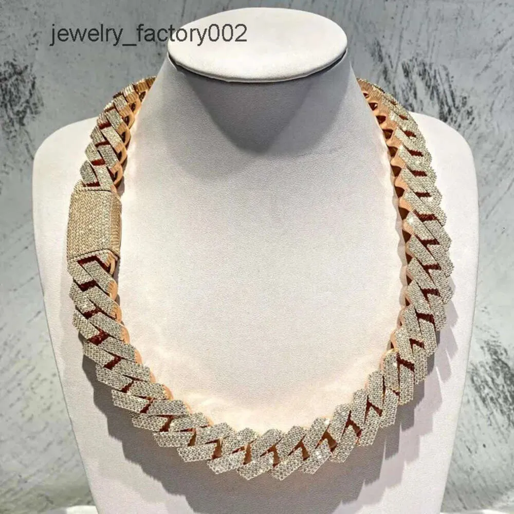 Iced Out Moissanite Cuban Hip Hop Customized Chain_voghion.com