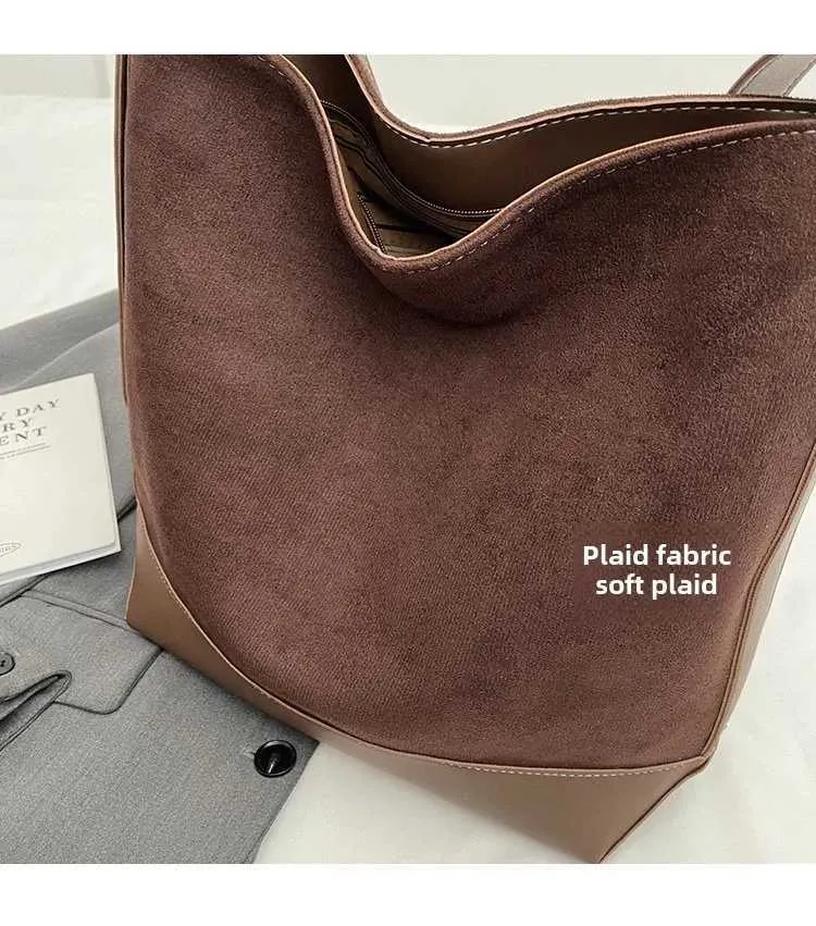 Fortschrittliche, stilvolle Umhängetasche aus Wildleder im Retro-Stil mit großem Fassungsvermögen, Umhängetasche zum Pendeln, ba241216_voghion.com