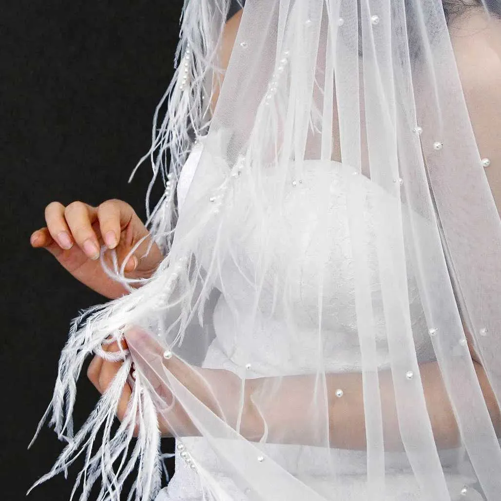 Velo da sposa cattedrale 1 livello con piume accessorio capelli_voghion.com