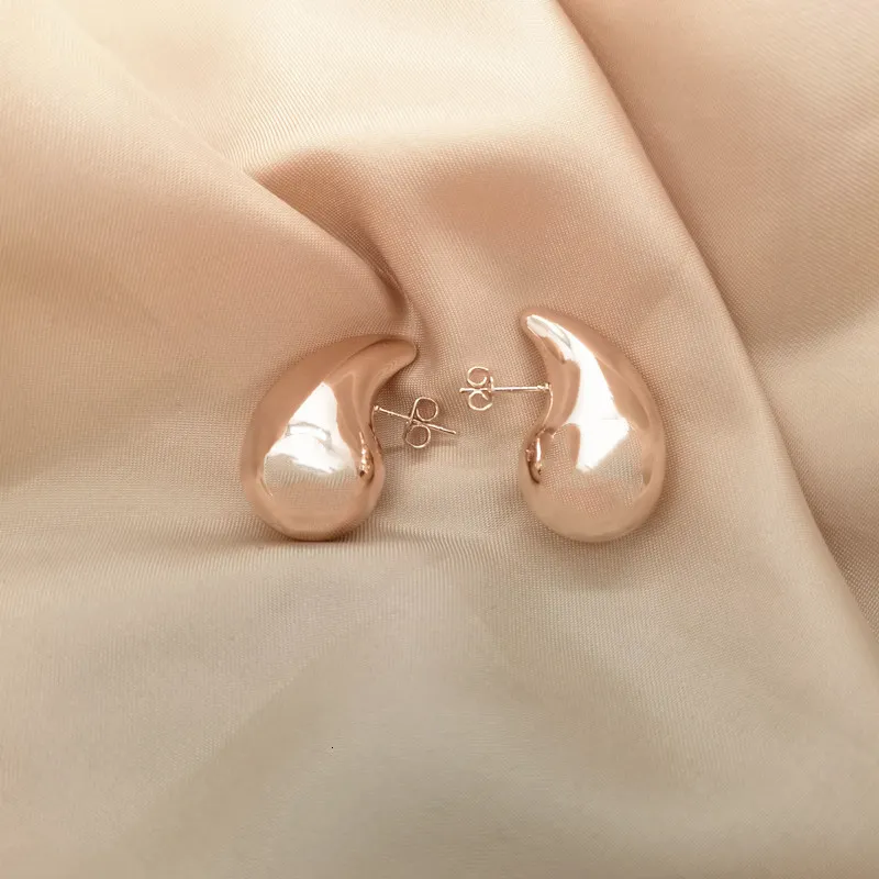 Stud Bottega Küpe Altın Halka Kadın İtalya İçi Boş Paslanmaz Çelik Hipoalerjenik Kaplama Gözyaşı Damlası Su Damlası Küpe_voghion.com