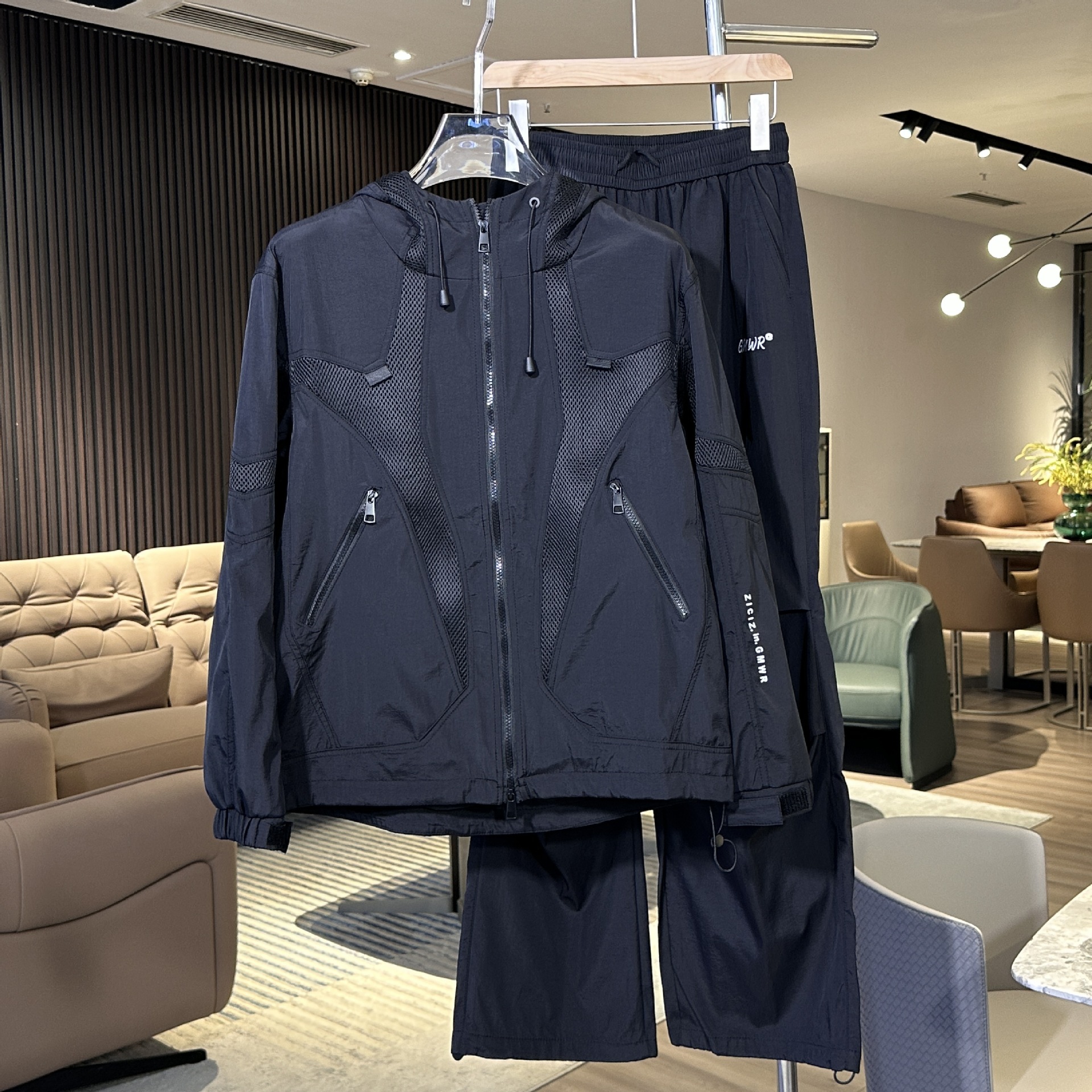 Vêtements pour hommes haut de gamme à capuche légers et respirants pour l'extérieur, style Hong Kong, tendance, slim et polyvalent, tendance pour hommes