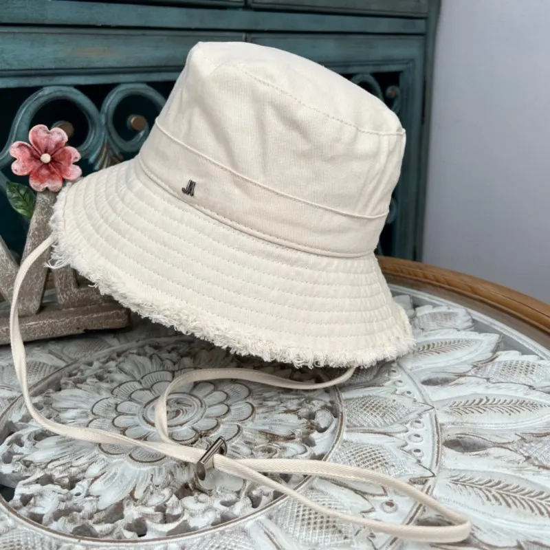 Pălării de iarnă cu bor larg, în carouri, calde, pentru artist, Beanie, Hundred, de designer, cu găleată, Le Casq S_voghion.com