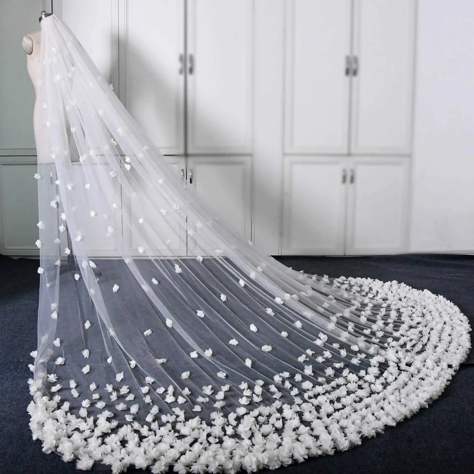Hair Jewelry 3D Flowers Bridal Long Cathedral 1 Layer Soft Wide Veil With Comb Wedding Accessories For Bride V93_voghion.com