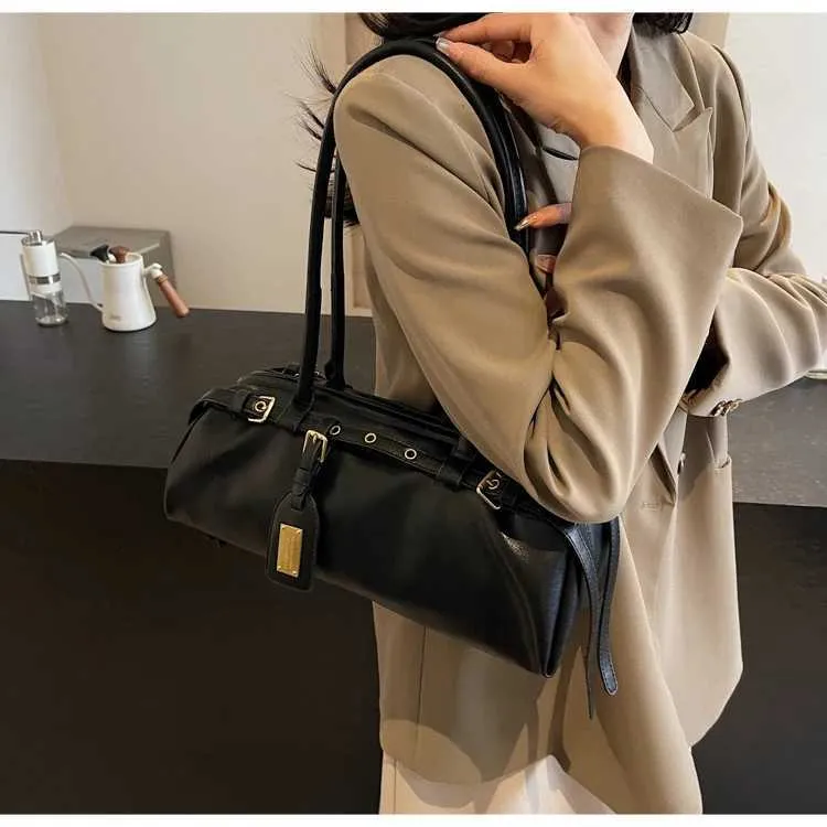 Pu-Kissentaschen für Frauen, einfarbig, weiches Leder, Schultertasche für Damen, vielseitige Schulranzen, Unterarmtaschen für Damen_voghion.com