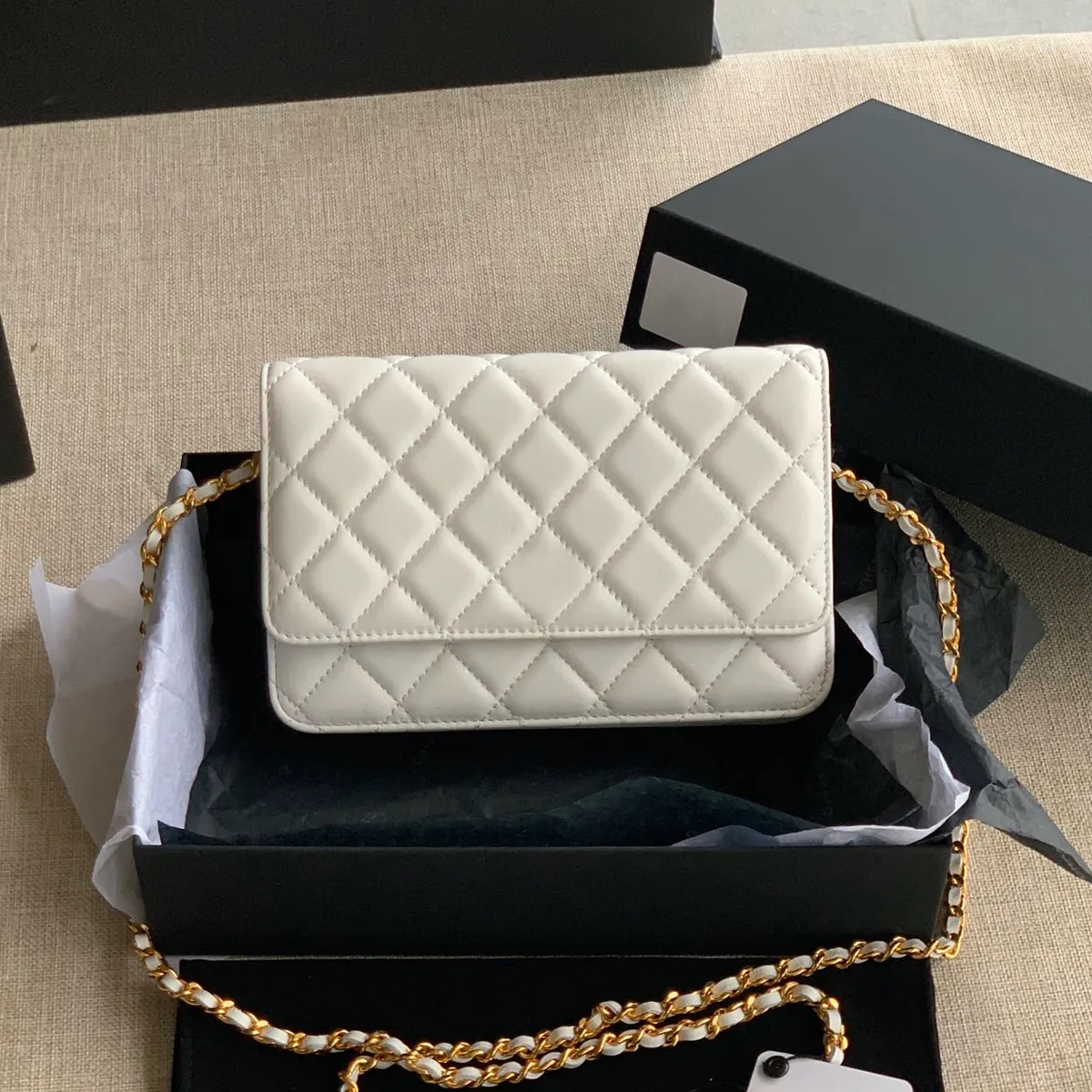 Dames crossbody tas met wallet on chain van kalfsleer_voghion.com