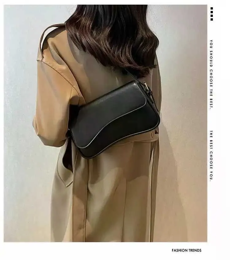 Vintage leather cross body bag suitable for warm 2024 designer Fem small flip cover sole armpit pocket handbag and_voghion.com