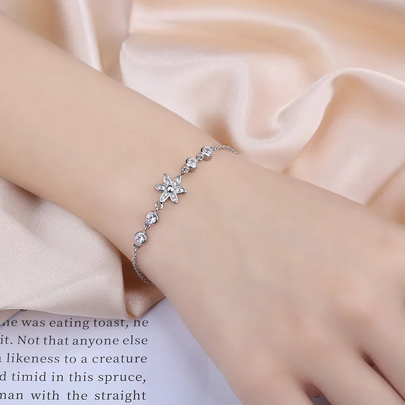 Bracciale charm fiori in cristallo regalo elegante_voghion.com