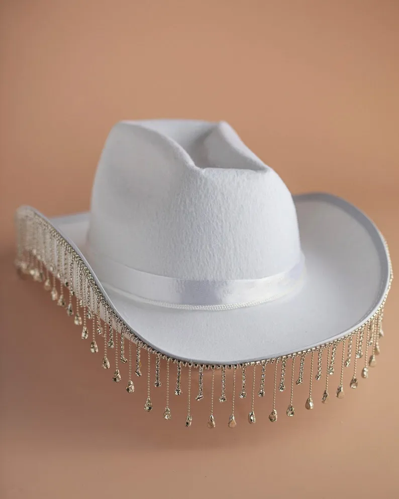 Chapeaux à large bord blanc Dia Fringe Bride Cowgirl Hat Mme Cowboy Bridesmaid Gift Bridal Summer Country Western HatWide_voghion.com