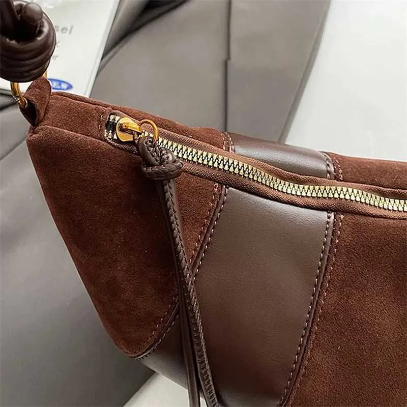 Női Vintage Félhold Crossbody Táska Kis Válltáska Hosszú Pánttal C241217_voghion.com