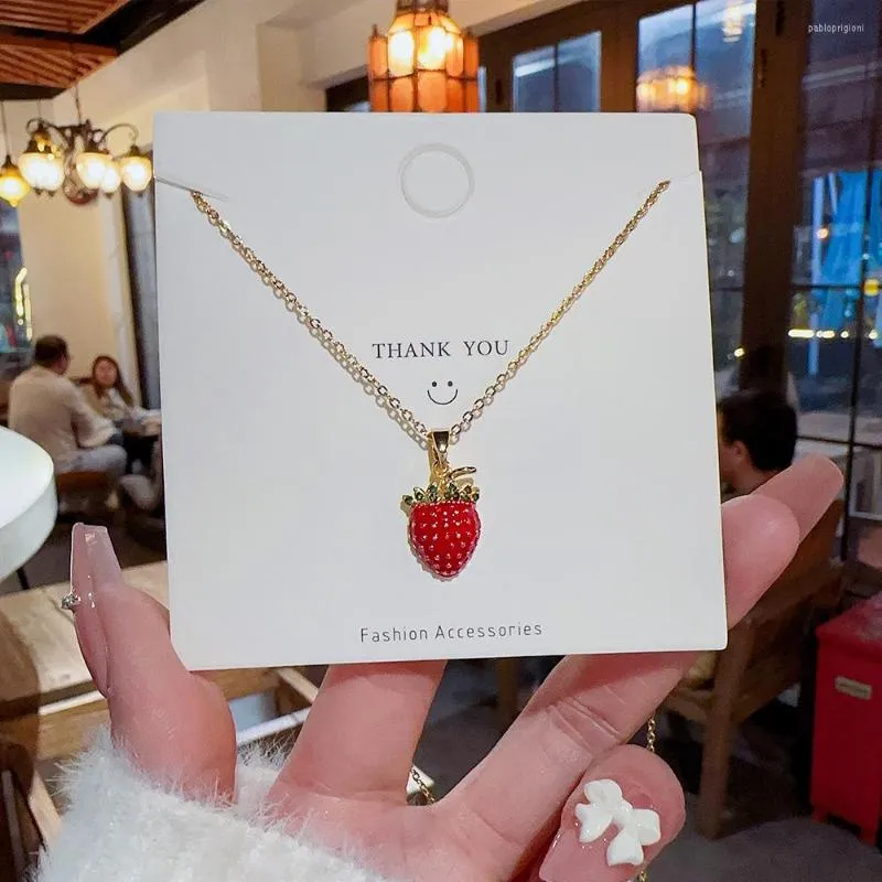 Pendant Necklaces Red Strawber Fruit Plant Zircon Chain Necklace Nimble Mother's Day Woman Wedding Family Friend_voghion.com