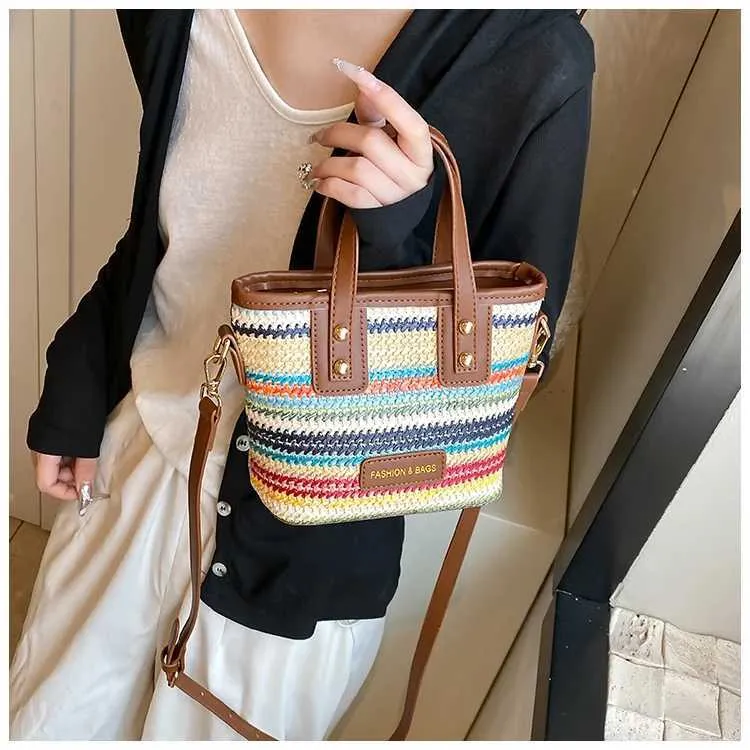 Borsa a secchiello intrecciata alla moda da donna, estiva, carina, piccola, con toppa in PU, con manico, a tracolla, design alla moda, per pendolari e viaggiatori_voghion.com