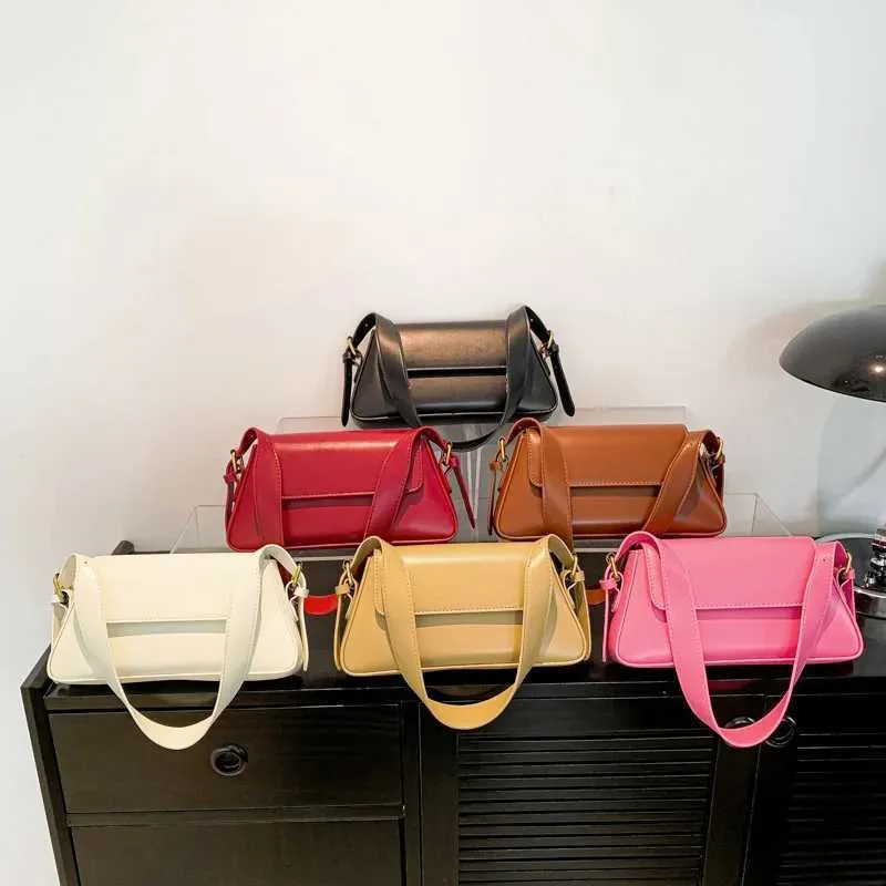 LEFTSIDE Retro Solid Color Shoulder Bags for Women 2023 Winter PU Leather Lady Underarm Bag Vintage Handbags and_voghion.com
