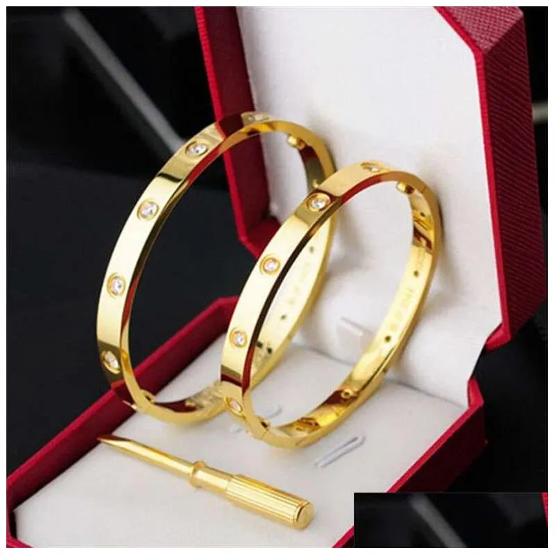 Braccialetto di alta qualità Cacciavite Amore Braccialetto Moda Unisex Braccialetto Polsino Acciaio Inossidabile Placcato Oro Gioielli Donna E_voghion.com