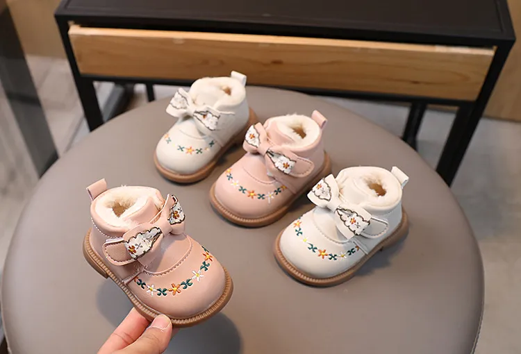 Cizme de zăpadă scurte și calde de pluș pentru bebeluși și fete, cu fundă din bumbac, Cutefeet, talpă moale, pentru copii, pantofi mici din piele, mărimi mici_voghion.com